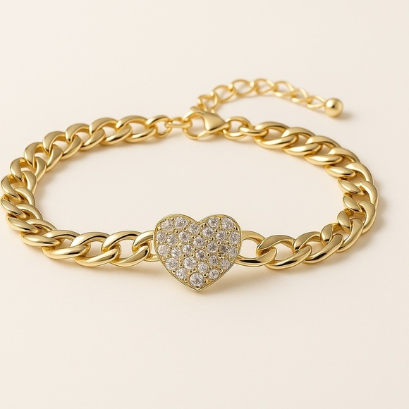 Zara Jewelry - 18K Gold Plated Elegant Heart Charm Bracelet